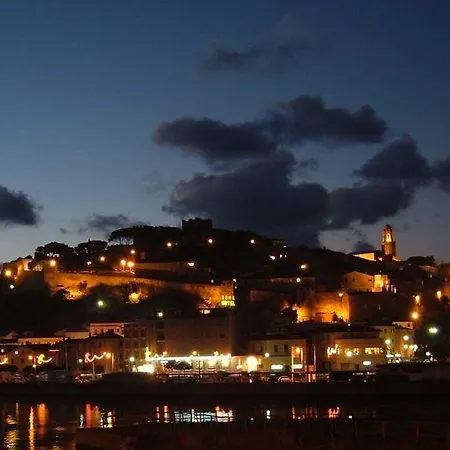 Casa Marina * 卡斯蒂里昂纳·德拉佩